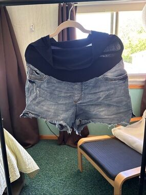 Maternity Denim Shorts with Navy Over the Belly - Blue